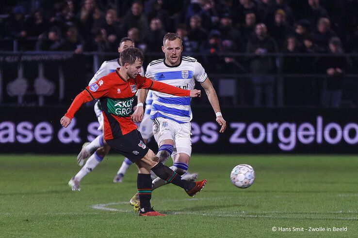 In beeld: PEC Zwolle gaat onderuit tegen NEC - Foto: Hans Smit