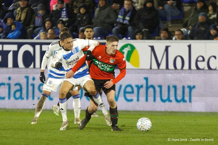 In beeld: PEC Zwolle gaat onderuit tegen NEC - Foto: Hans Smit