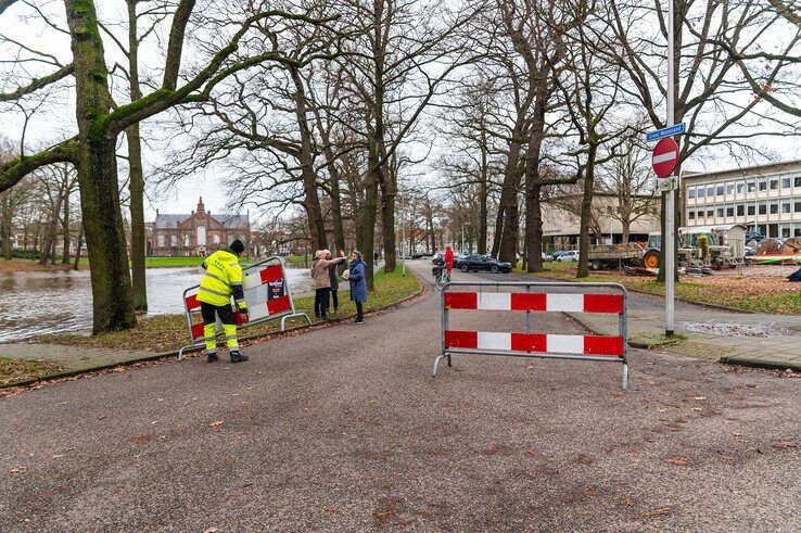 Waterpeil in Zwolle stijgt, piek komende uren verwacht - Foto: Peter Denekamp