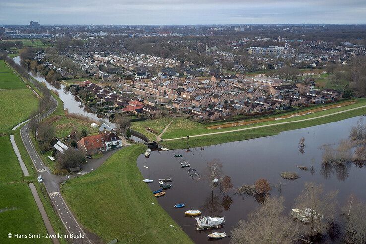 Hoogwater in de Nieuwe Vecht en Kolk van Koezen. - Foto: Hans Smit