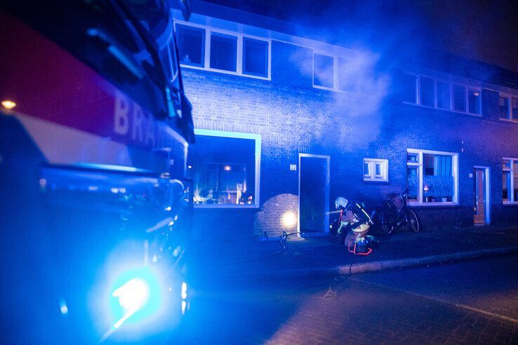 Kaars in vensterbank veroorzaakt woningbrand in Dieze - Foto: Hugo Janssen