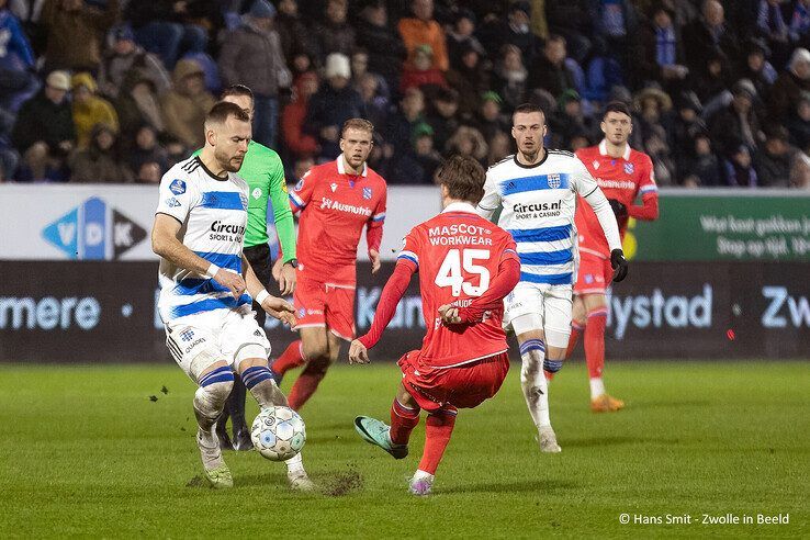 In beeld: PEC Zwolle verspeelt voorsprong op Heerenveen in blessuretijd - Foto: Hans Smit