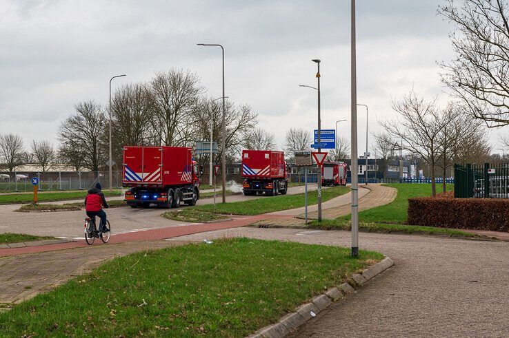 Twee mensen overleden door ingestorte brug in Lochem, specialistisch reddingsteam uit Zwolle ingezet - Foto: Peter Denekamp