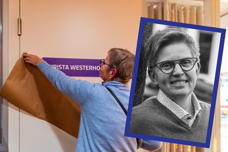 Bep de Groot onthult het naambord. Inzet: Christa Westerhof (62). - Foto: Peter Denekamp/inzet: eigen foto