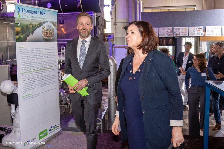 Ministers Hugo de Jonge en Conny Helder bezoeken de werkconferentie in Zwolle. - Foto: Hans Smit