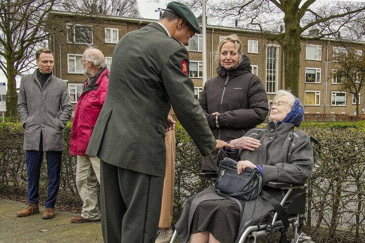 In beeld: Leerlingen herdenken oorlogsslachtoffers in Dieze - Foto: Obbe Bakker