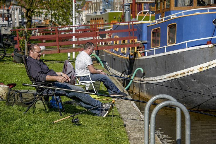 In beeld: Zwolle geniet met volle teugen van warmste 6 april ooit - Foto: Obbe Bakker