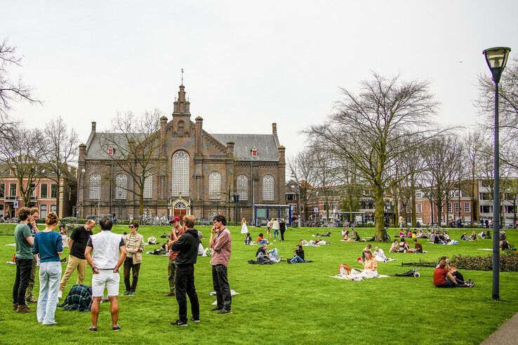 In beeld: Zwolle geniet met volle teugen van warmste 6 april ooit - Foto: Obbe Bakker