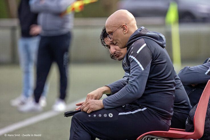 In beeld: ZAC laat belangrijke punten liggen tegen Dieze West - Foto: Hans Smit