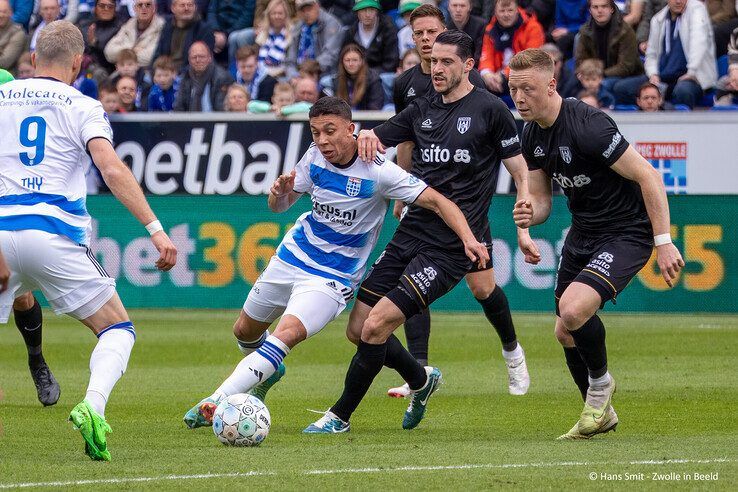 PEC Zwolle zeker van lijfsbehoud na winst op Heracles - Foto: Hans Smit