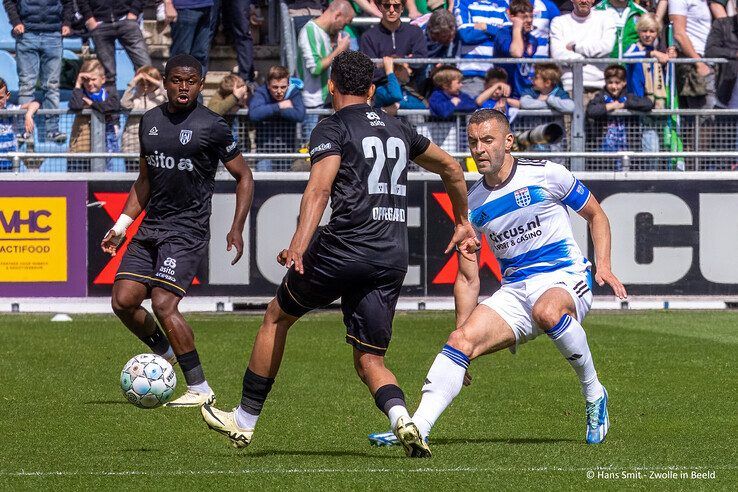 PEC Zwolle zeker van lijfsbehoud na winst op Heracles - Foto: Hans Smit