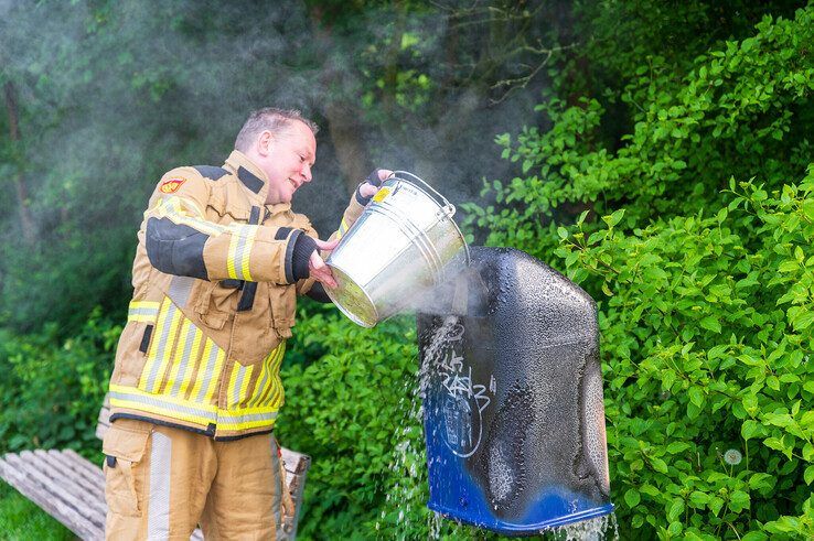 Pyromaan vroeg uit de veren in Park de Wezenlanden - Foto: Peter Denekamp