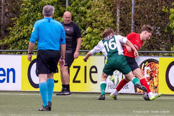 In beeld: Meppel blijft lijstaanvoerder Be Quick ’28 in de nek hijgen - Foto: Hans Smit