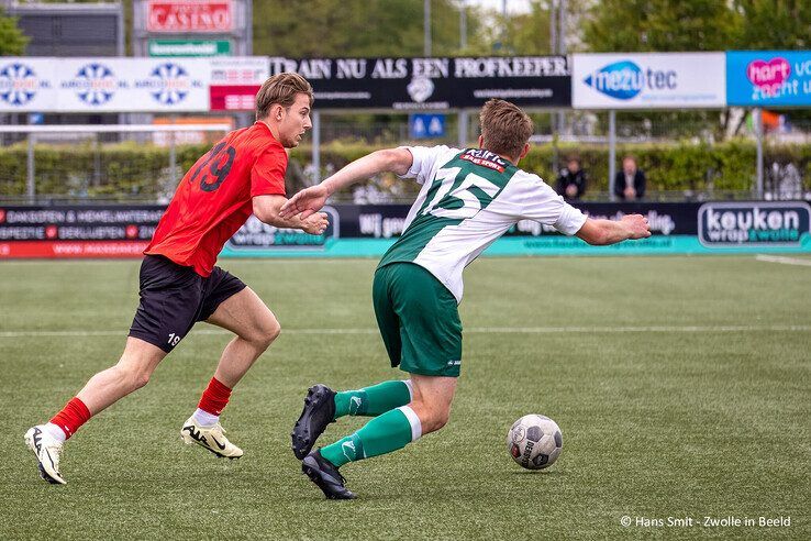 In beeld: Meppel blijft lijstaanvoerder Be Quick ’28 in de nek hijgen - Foto: Hans Smit