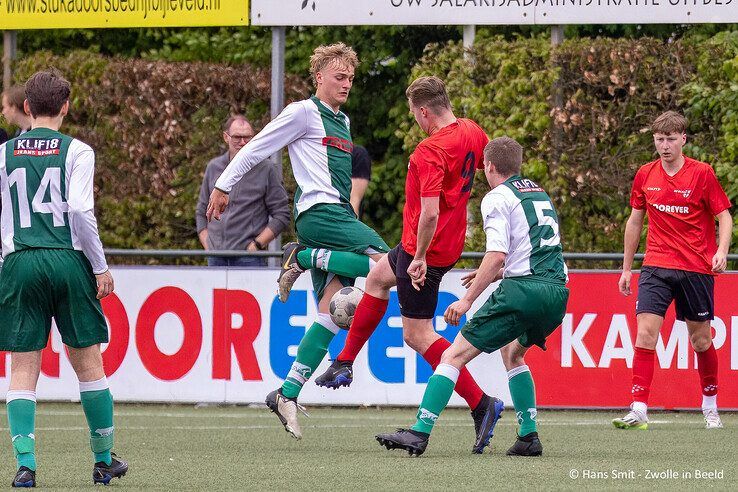 In beeld: Meppel blijft lijstaanvoerder Be Quick ’28 in de nek hijgen - Foto: Hans Smit