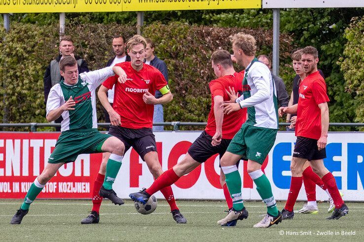 In beeld: Meppel blijft lijstaanvoerder Be Quick ’28 in de nek hijgen - Foto: Hans Smit