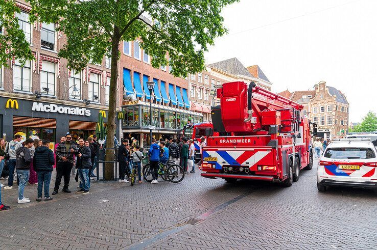 Opnieuw snelt brandweer met spoed naar Melkmarkt - Foto: Peter Denekamp