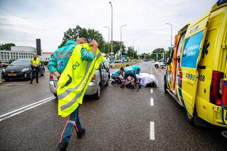 Fatbike en auto botsen op Blaloweg, twee gewonden naar het ziekenhuis - Foto: Hugo Janssen
