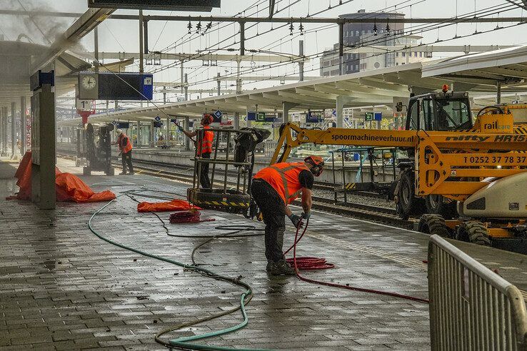 In beeld: Station Zwolle en Hoge Spoorbrug flink onderhanden genomen tijdens treinvrije periode - Foto: Obbe Bakker