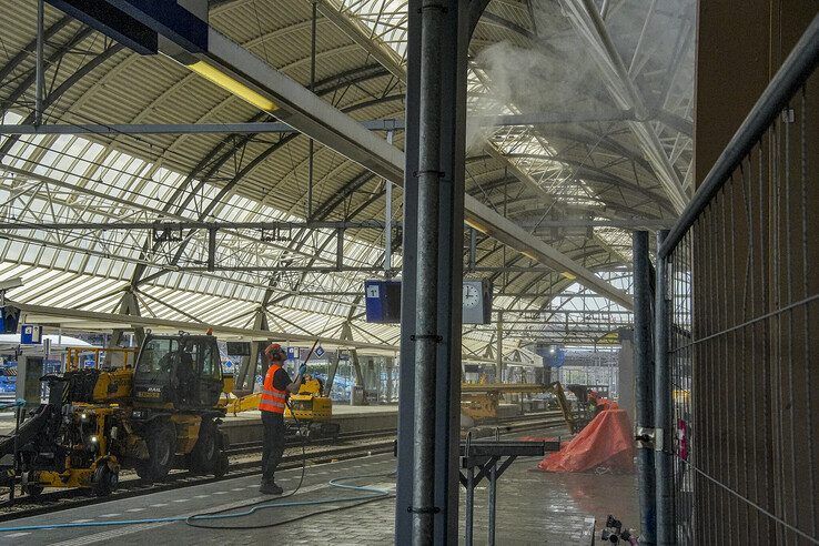 In beeld: Station Zwolle en Hoge Spoorbrug flink onderhanden genomen tijdens treinvrije periode - Foto: Obbe Bakker