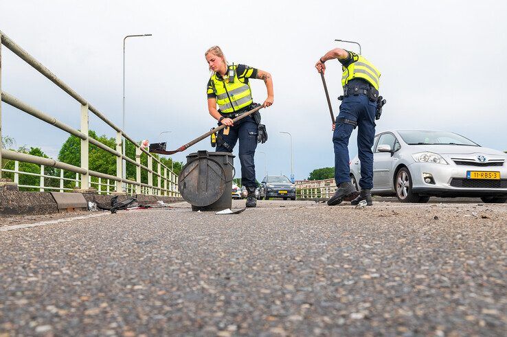 Files in Zwolle en Hattem door kettingbotsing op IJsselbrug - Foto: Peter Denekamp