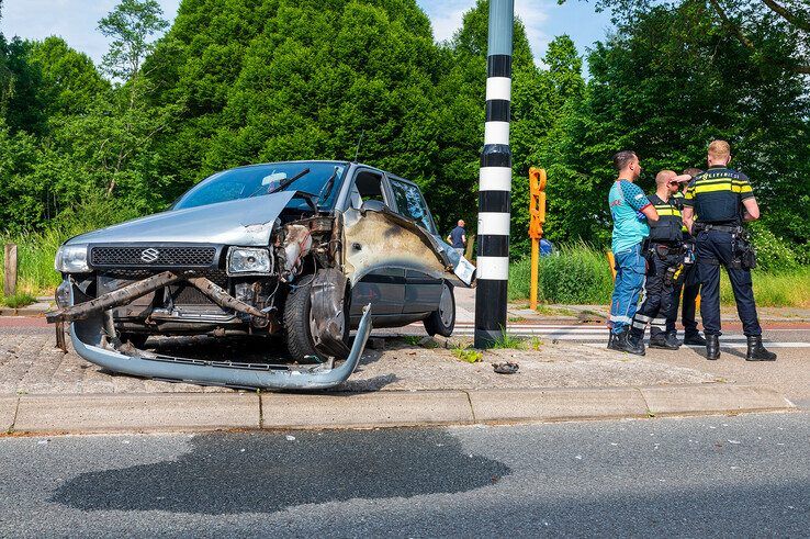 Ravage na kop-staartbotsing op Middelweg - Foto: Peter Denekamp