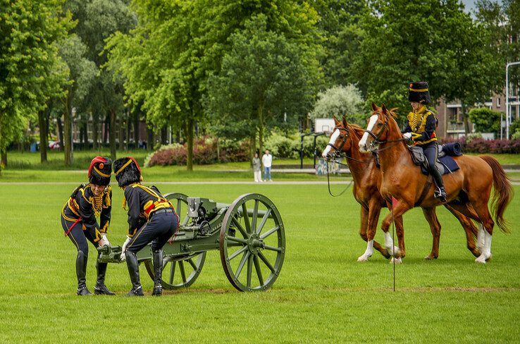 In beeld: Luchtafweergeschut en kanonschoten bij provinciehuis Overijssel - Foto: Obbe Bakker