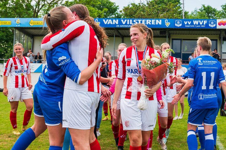 In beeld: WVF verliest laatste competitieduel van kampioen IJVV - Foto: Peter Denekamp