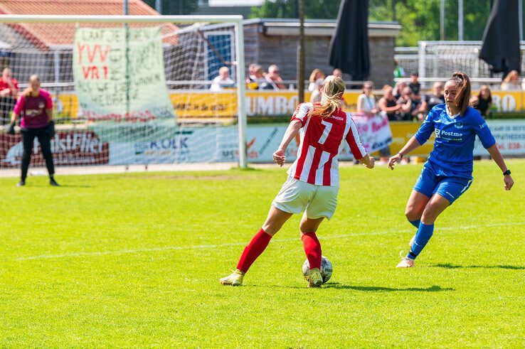 In beeld: WVF verliest laatste competitieduel van kampioen IJVV - Foto: Peter Denekamp