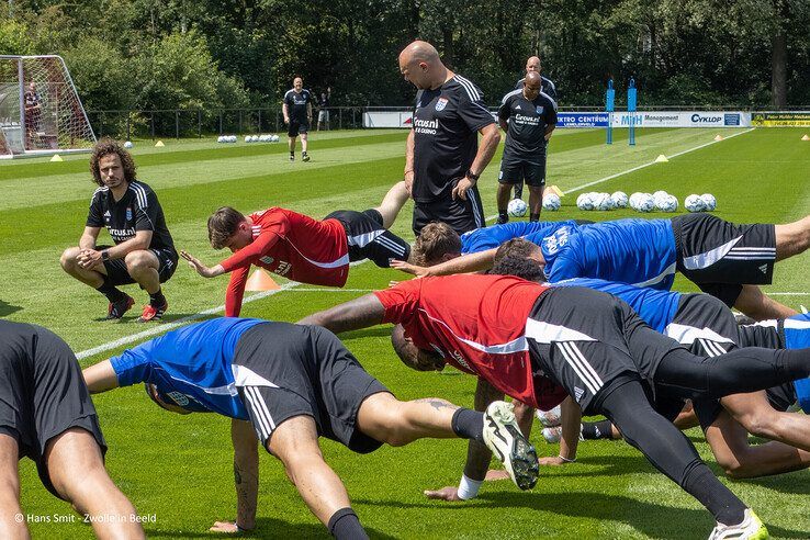 In beeld: Eerste training van nieuwe seizoen zit erop voor PEC Zwolle, zaterdag eerste oefenpot - Foto: Hans Smit