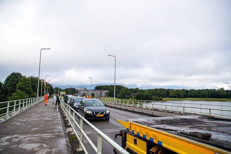 Opnieuw kettingbotsing op IJsselbrug - Foto: Hugo Janssen