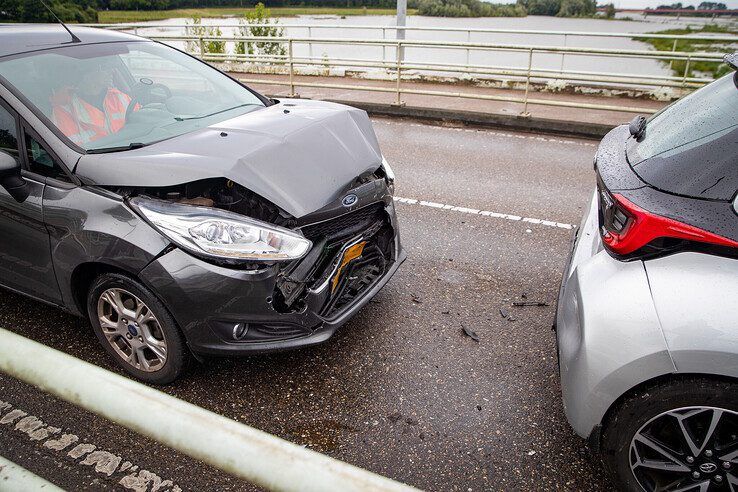 Opnieuw kettingbotsing op IJsselbrug - Foto: Hugo Janssen