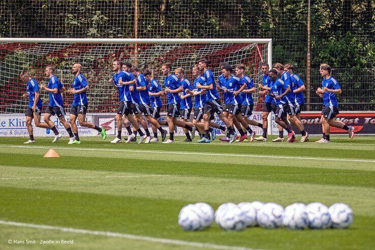 In beeld: Eerste training van nieuwe seizoen zit erop voor PEC Zwolle, zaterdag eerste oefenpot - Foto: Hans Smit