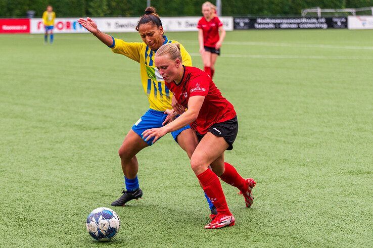 In beeld: Berkel te sterk voor Be Quick ’28, geen topklasse vrouwenvoetbal in Zwolle - Foto: Peter Denekamp