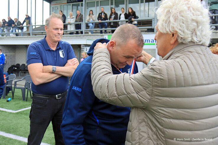 In beeld: Tweede elftal Berkum moet genoegen nemen met tweede plek bij NK reserveteams - Foto: Hans Smit