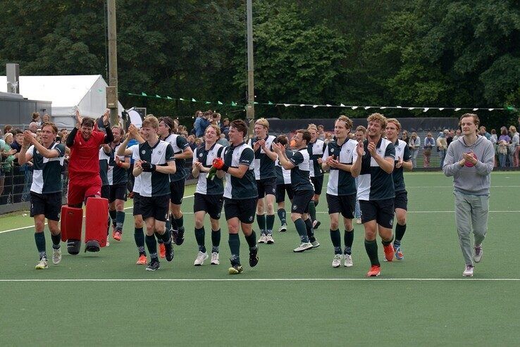 In beeld: Zwolse hockeyheren verliezen in Groningen laatste wedstrijd van seizoen - Foto: Bob Koning