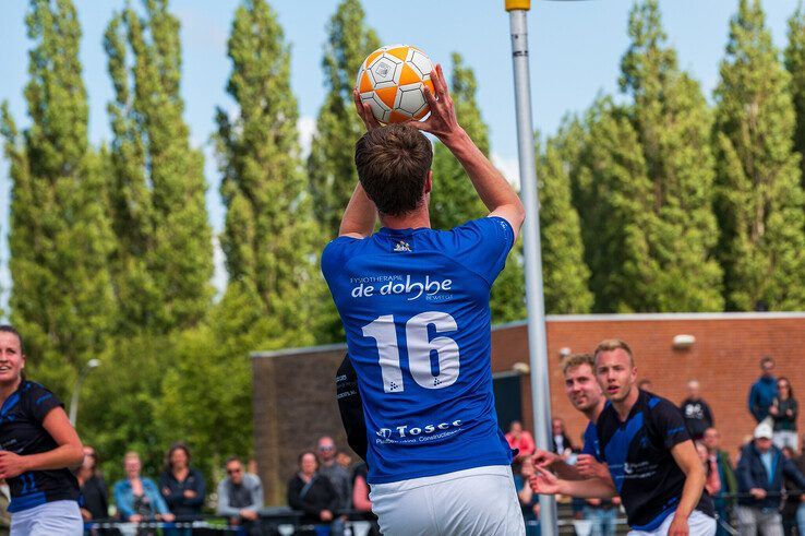 In beeld: Sparta Zwolle grijpt naast promotie naar Ereklasse door ‘collectieve off-day’ - Foto: Peter Denekamp