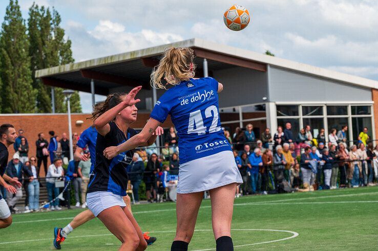 In beeld: Sparta Zwolle grijpt naast promotie naar Ereklasse door ‘collectieve off-day’ - Foto: Peter Denekamp