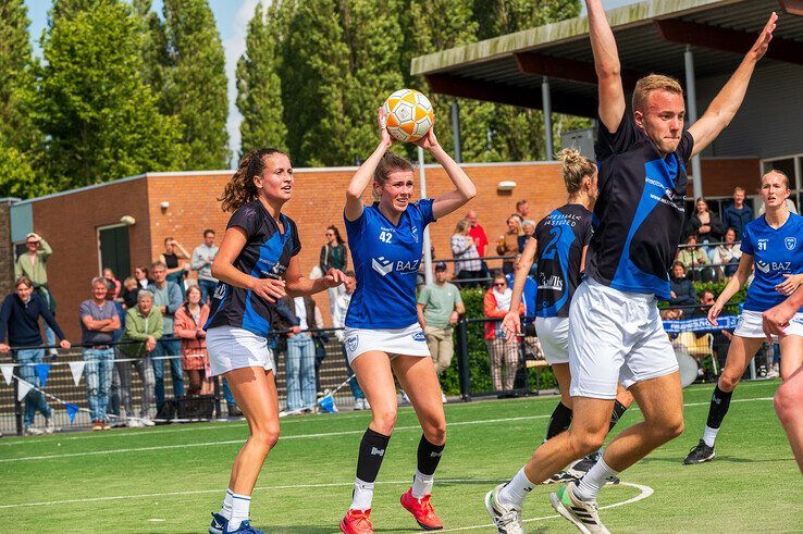 In beeld: Sparta Zwolle grijpt naast promotie naar Ereklasse door ‘collectieve off-day’ - Foto: Peter Denekamp