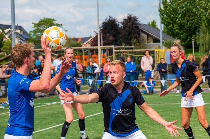 In beeld: Sparta Zwolle grijpt naast promotie naar Ereklasse door ‘collectieve off-day’ - Foto: Peter Denekamp