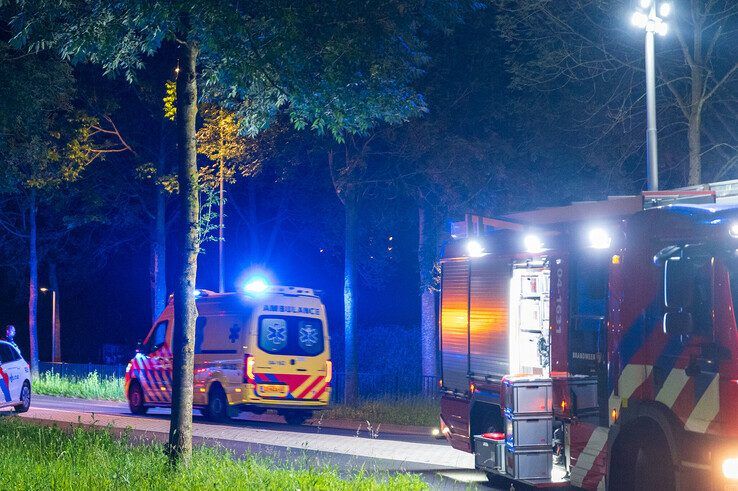 Twee zwaargewonden bij ongeval op Middelweg - Foto: Peter Denekamp