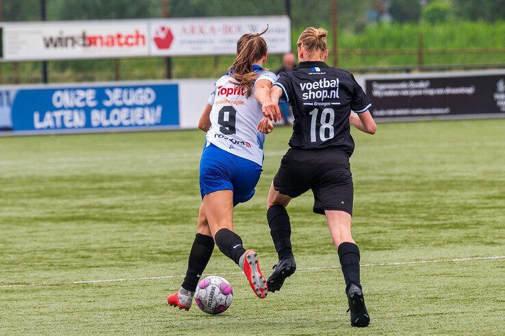 In beeld: Promotiedroom valt in duigen voor ZAC Vrouwen - Foto: Peter Denekamp