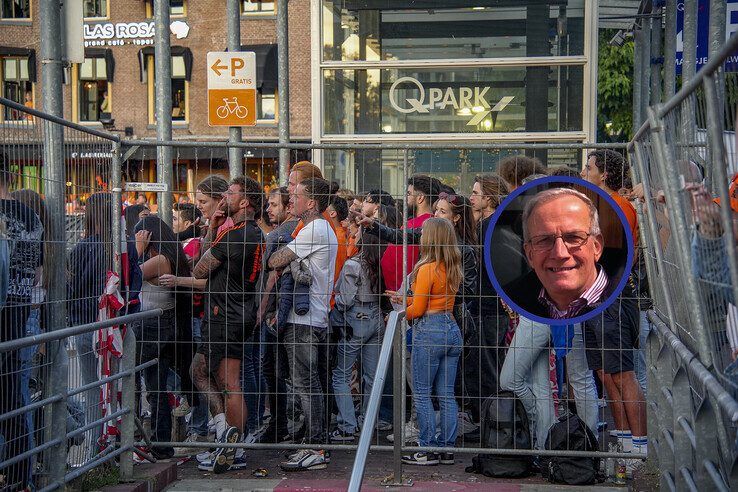 Over een verkeerde trap gesproken waaraan jarenlange ergernis gekoppeld kan worden. De trap op het Rodetorenplein. - Foto: Obbe Bakker