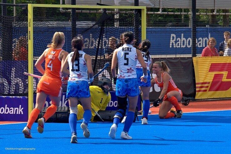 In beeld: Oranje-hockeysters verpulveren Japan in Zwolle - Foto: Bob Koning