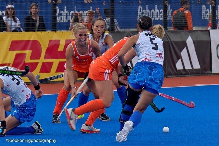 In beeld: Oranje-hockeysters verpulveren Japan in Zwolle - Foto: Bob Koning