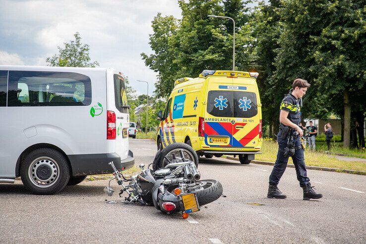 Opnieuw gewonde op een van de gevaarlijkste kruisingen van Zwolle - Foto: Hugo Janssen