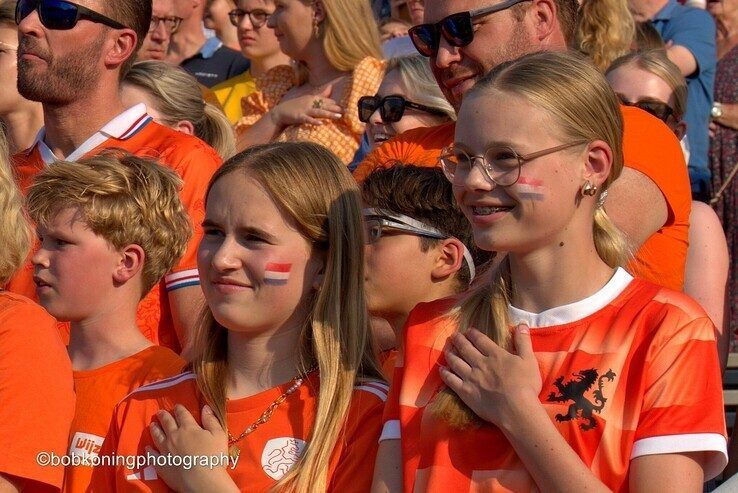 In beeld: Oranje uitgezwaaid in Zwolle na matige interland - Foto: Bob Koning