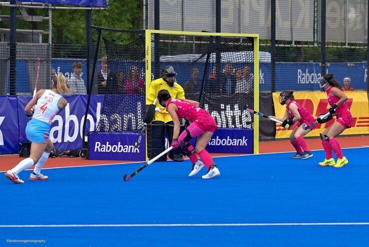 In beeld: Oranje Dames en Heren winnen uitzwaaiwedstrijden in Zwolle - Foto: Bob Koning