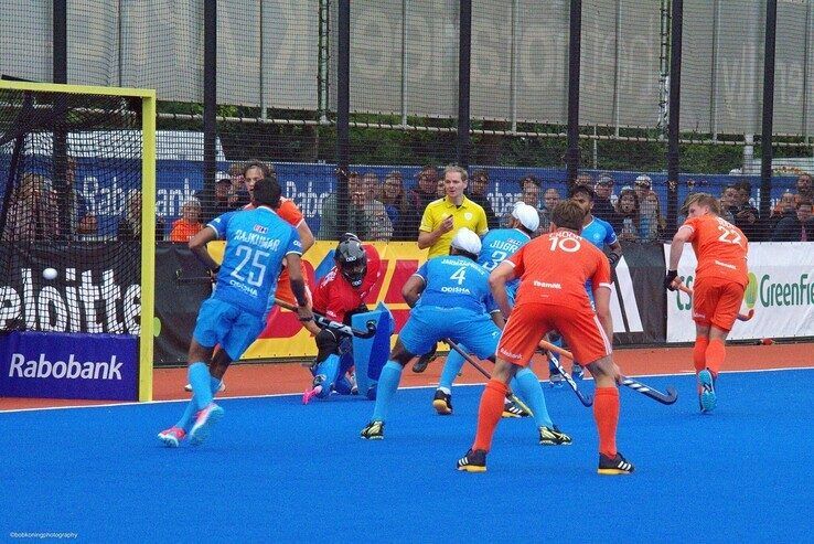 In beeld: Oranje Dames en Heren winnen uitzwaaiwedstrijden in Zwolle - Foto: Bob Koning