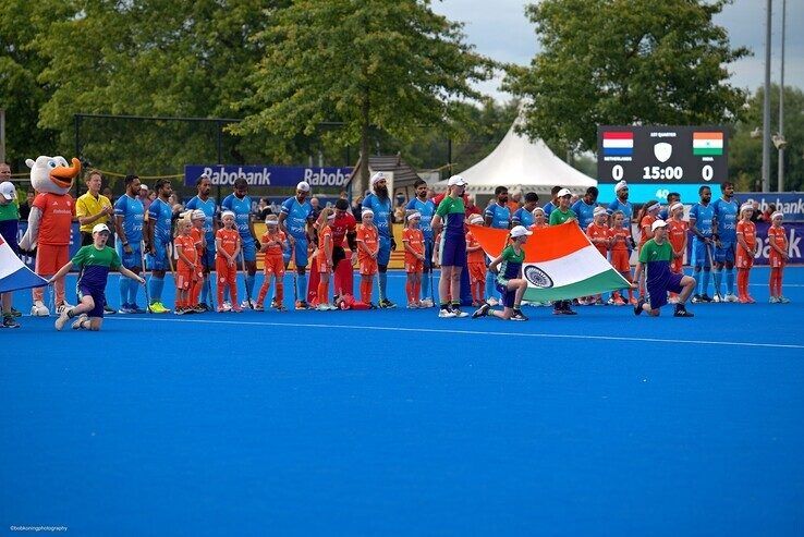 In beeld: Oranje Dames en Heren winnen uitzwaaiwedstrijden in Zwolle - Foto: Bob Koning